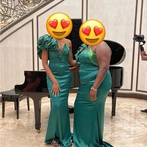Elegant Green Satin Prom Dress